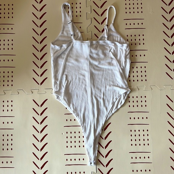 𝕐𝕠𝕦 𝔸𝕣𝕖 ℍ𝕒𝕡𝕡𝕪 𝕋𝕠 𝔹𝕖 𝔸𝕝𝕚𝕧𝕖 🤍 - Picture 2 of 2